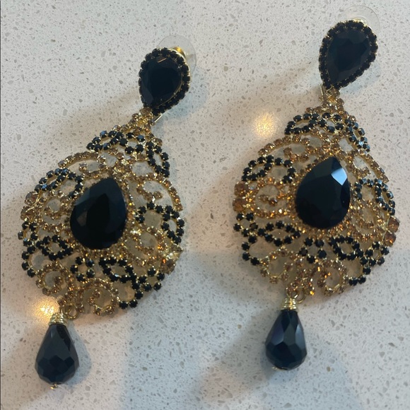 Gold and black Indian styled earrings - Picture 1 of 3